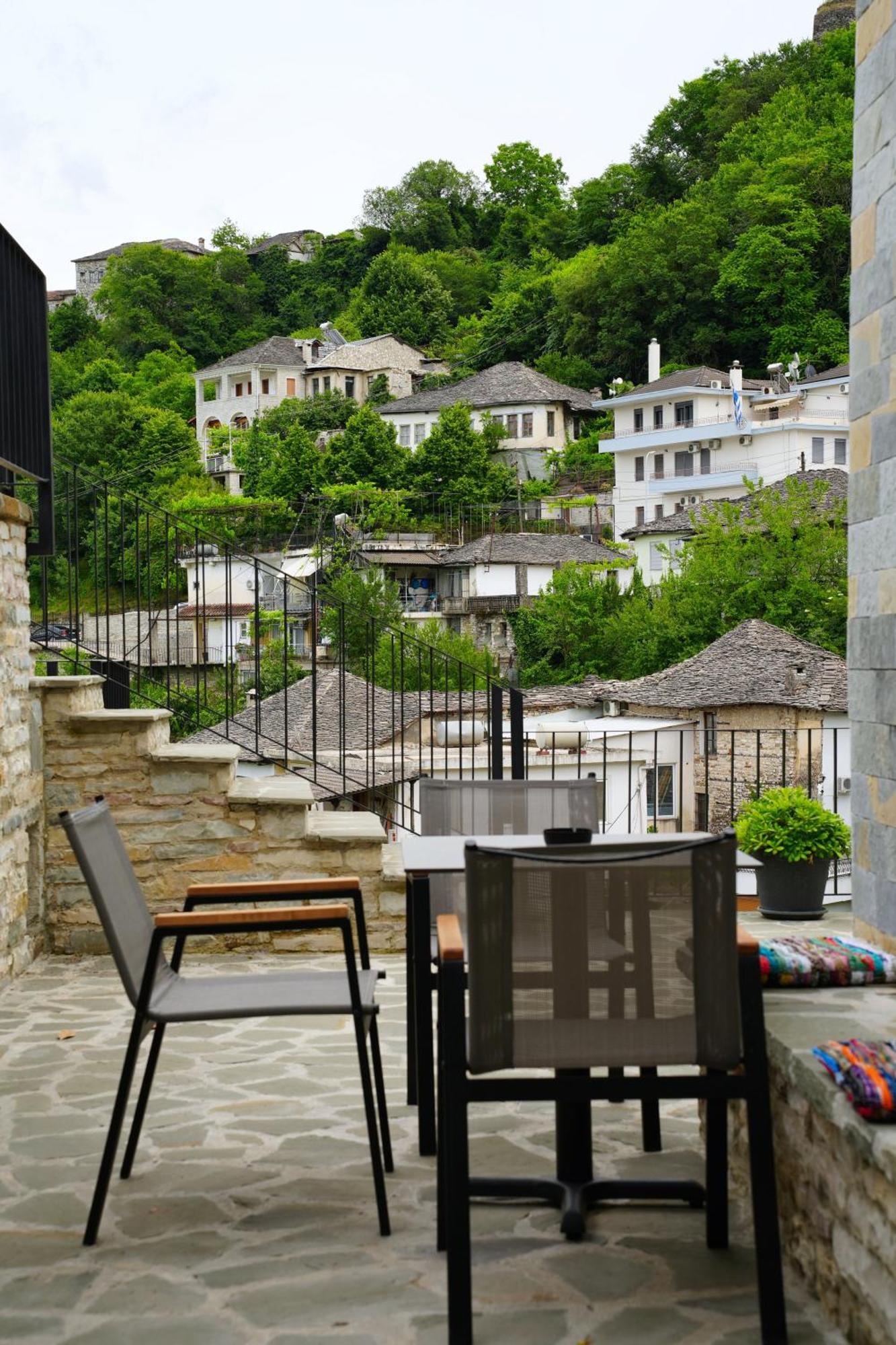 Castlefront Villa Gjirokastër Eksteriør billede